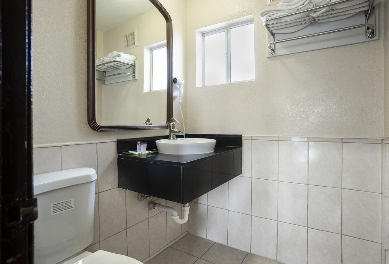 Value Inn Hollywood Los Angeles Bagian luar foto
